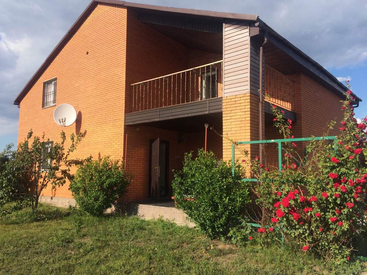 Аренда дома  в Вишгородском районе,  Лебедевка. Дом с сауной, камином, бильярдом