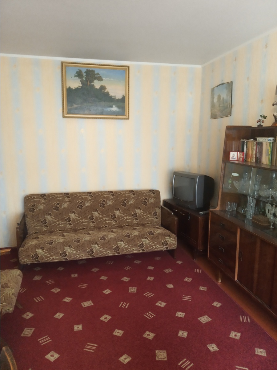 Продаж 2х кімнатної квартири, Павлоград, Західнодонбаська 47