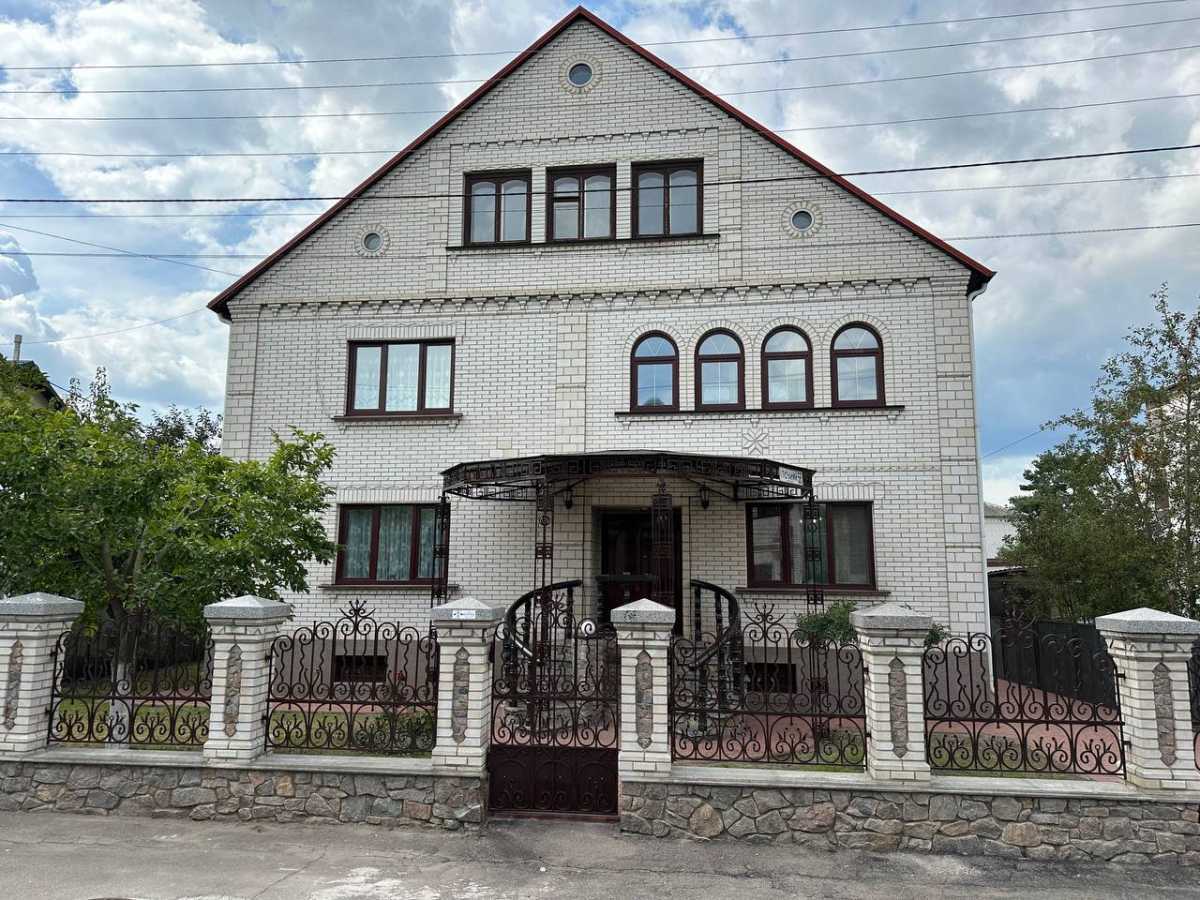 Продам 5-к дім Білоцерківський, Біла Церква, 1й Піщаний провулок. 