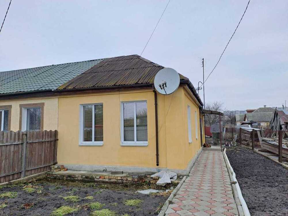 Продам 2-к частину дома Обухівський, Васильків, Ломоносова. 