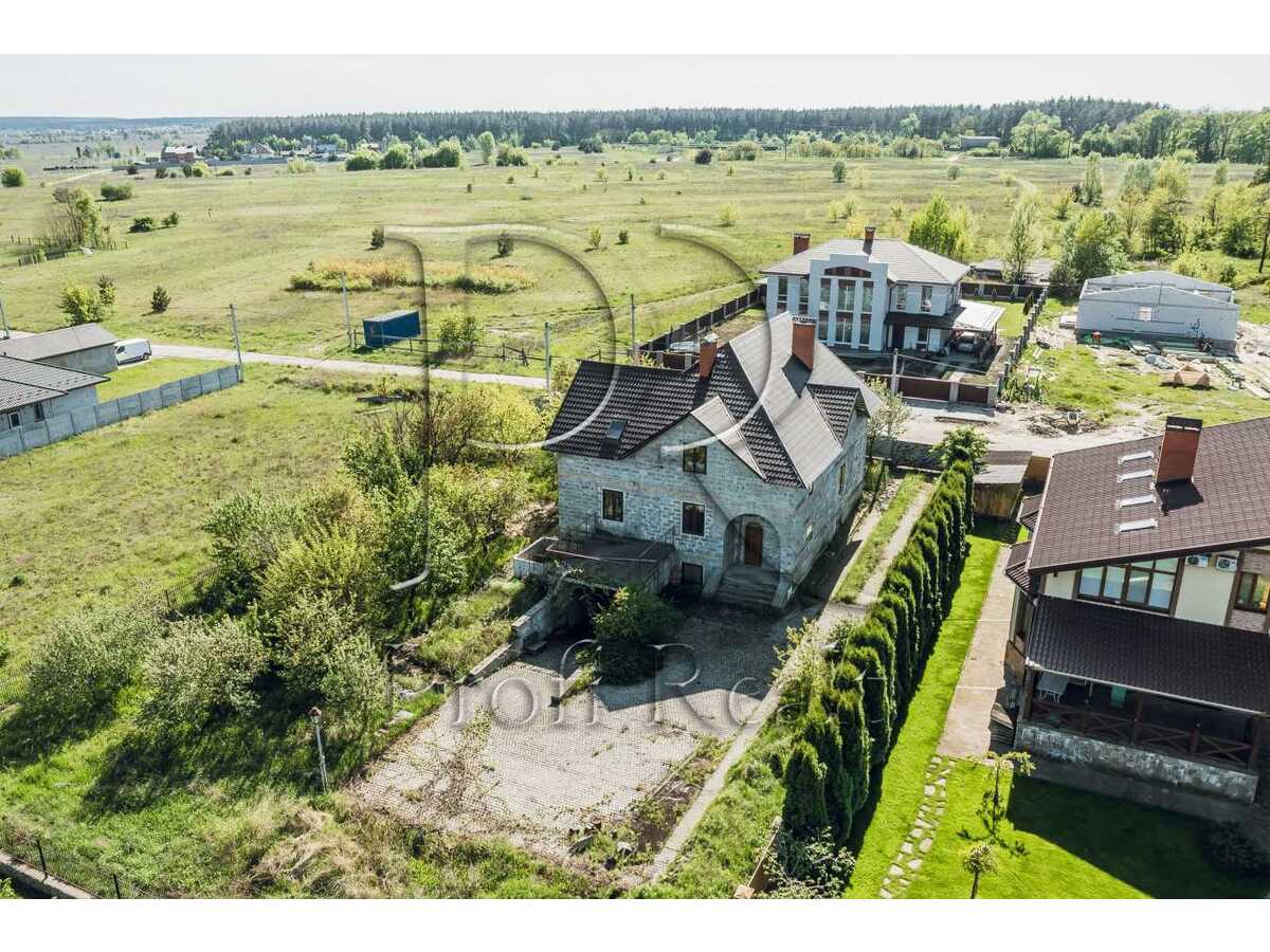 Продам 8-к дім Бучанський, Михайлівка-Рубежівка, Янтарна вулиця, 5. 