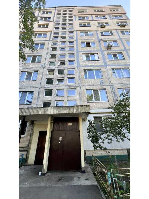 Продам 2-к квартиру Київ, Оболонський, вул. Озерна, 28. 