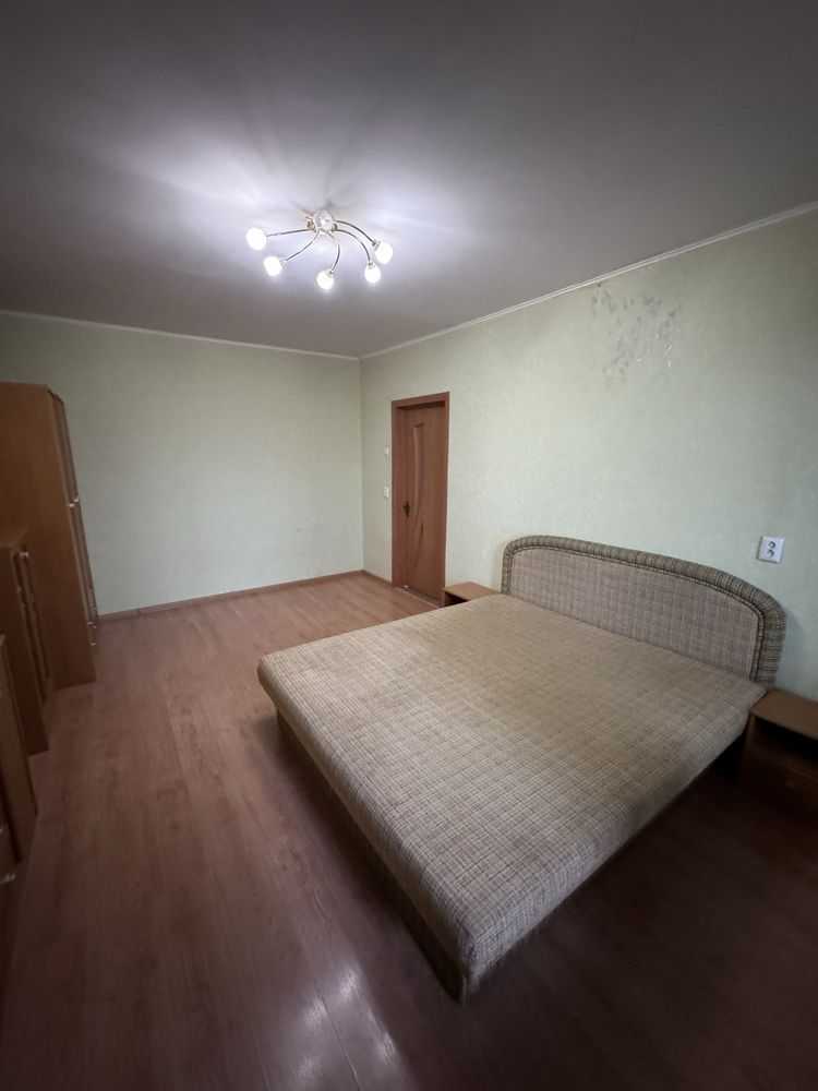 Продам 2-к квартиру Київ, Дарницький, просп. Петра Григоренка, 36. 