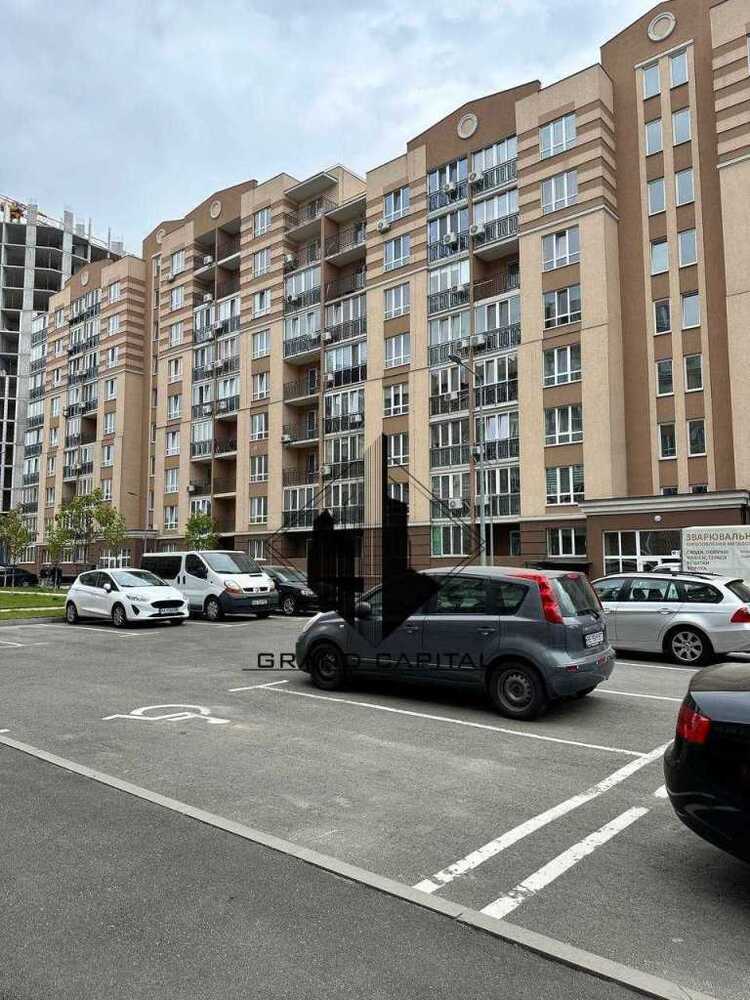 Продам 3-к квартиру Київ, Голосіївський, вул. Метрологічна, 21А. 