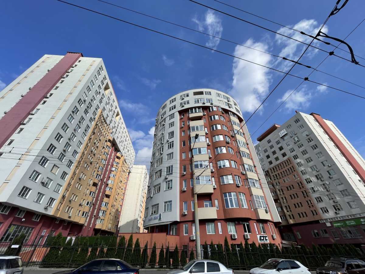 Продам 1-к квартиру Київ, Солом`янський, вул. Федора Ернста, 16. 