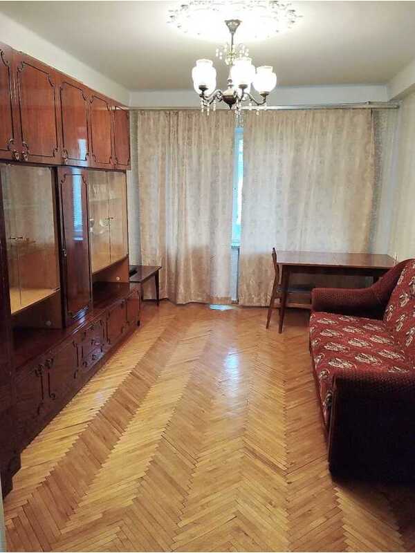 Продам 2-к квартиру Київ, Солом`янський, просп. Перемоги, 43А. 