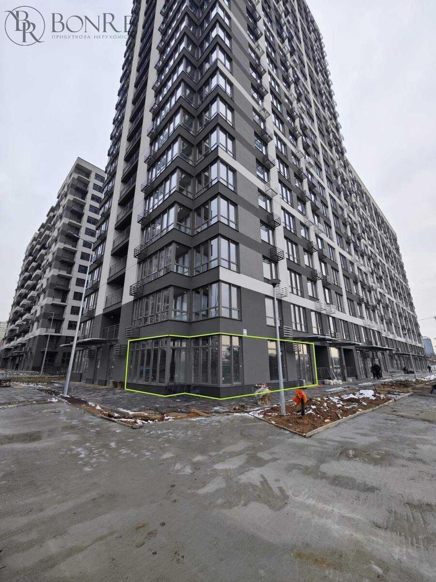 Продаж, Фасадне, Торгове, 132м2 ЖК Варшавський-2