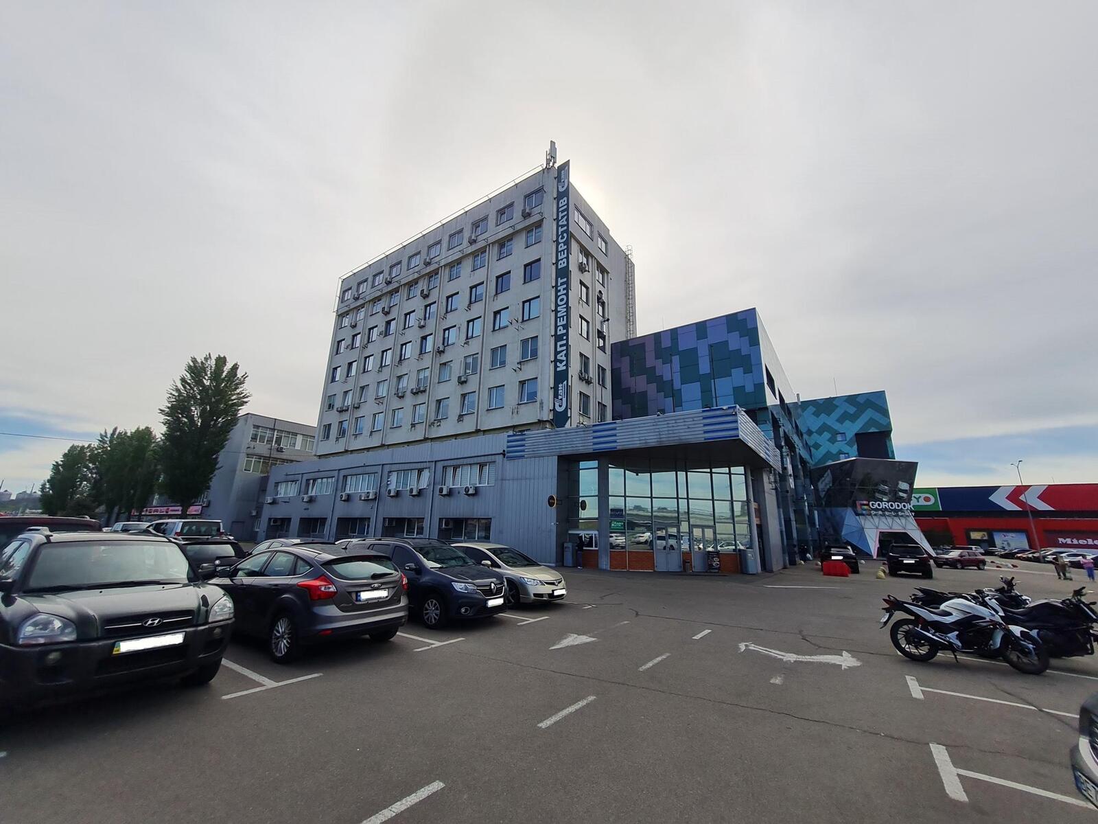 Офіс 370 м.кв. Пр-т Бандери 23 Оболонський район метро Почайна