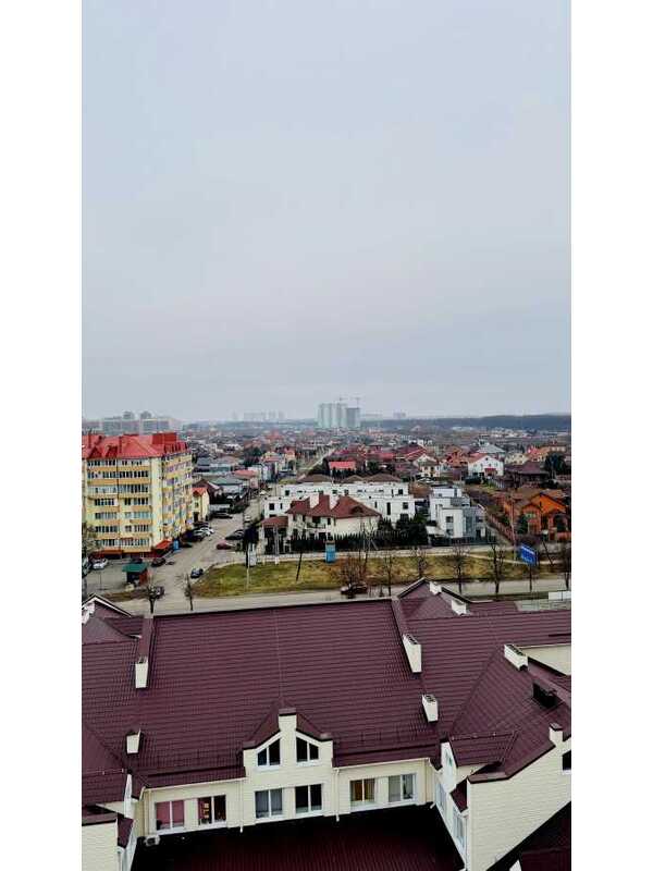 Продам 3-к квартиру Фастівський, Чабани, Машинобудівників, 14-А. 