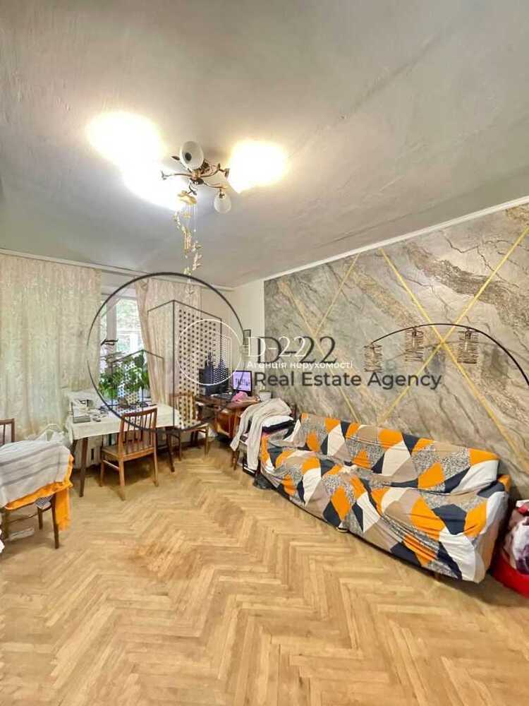 Продам 3-к квартиру Київ, Печерський, пров. Микільський, 1/25. 
