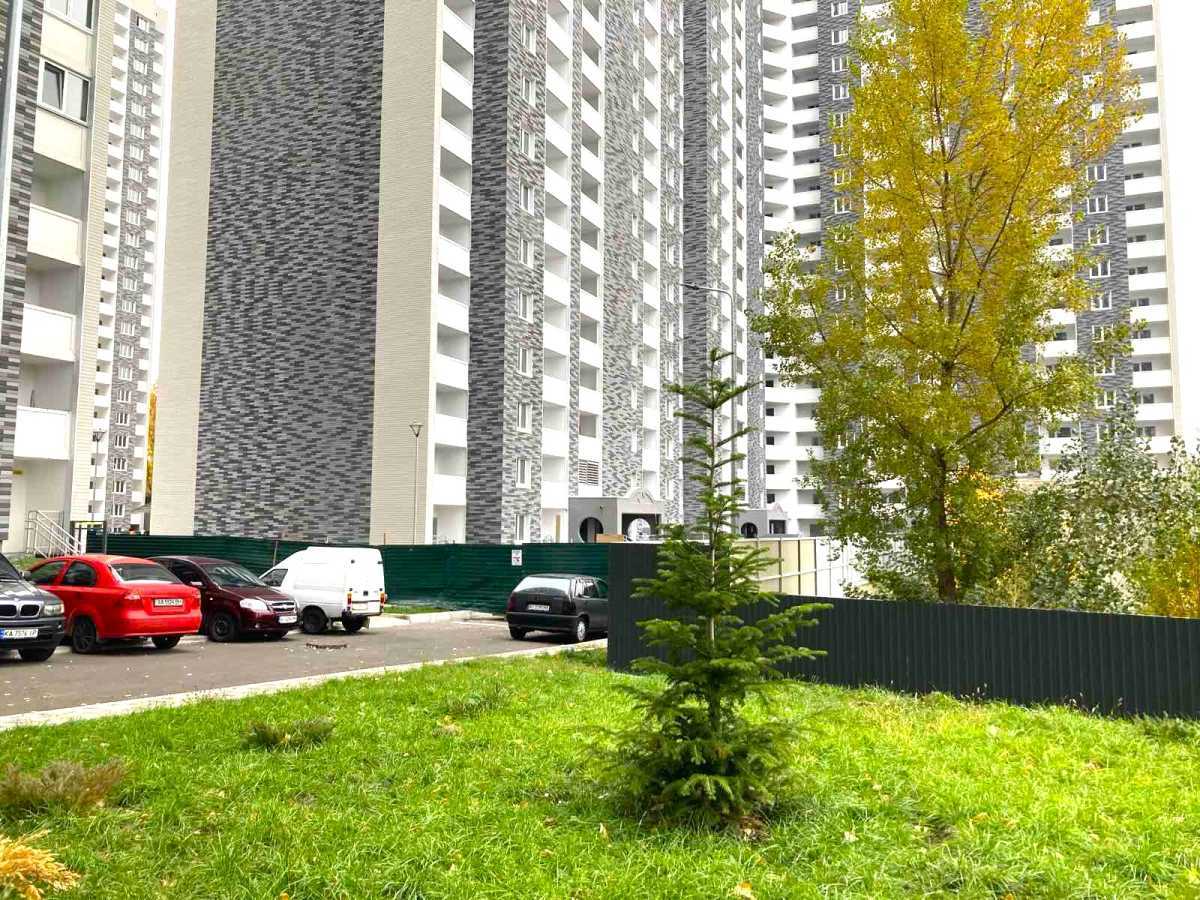 Продам 1-к квартиру Київ, Оболонський, вул. Коноплянська, 22Б. 