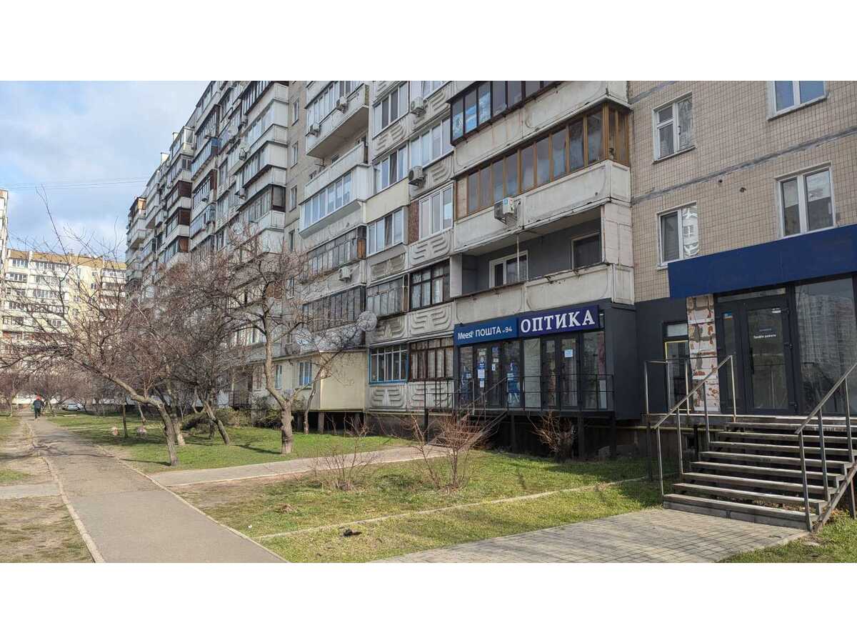 Продам 2-к квартиру Київ, Дарницький, вул. Михайла Драгоманова, 11. 