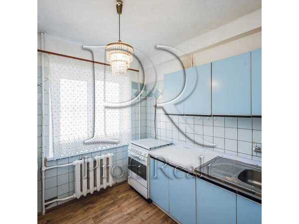 Продам 2-к квартиру Київ, Дніпровський, вул. Ентузіастів, 11/1. 