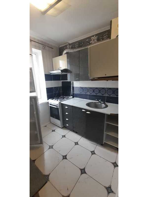 Продам 2-к квартиру Київ, Дніпровський, просп. Романа Шухевича, 10а. 