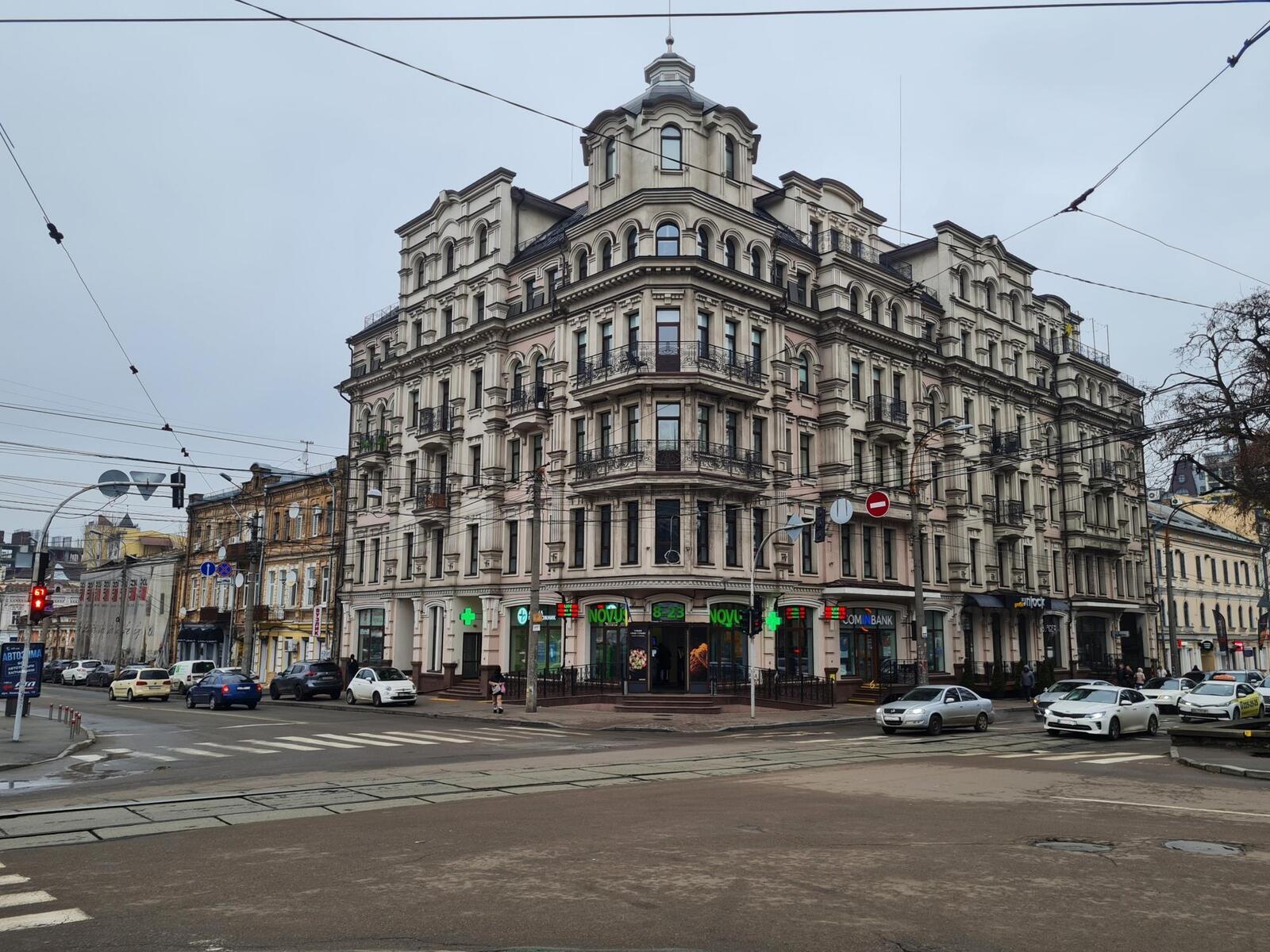 Офіс 830 м.кв. Ніжній Вал 17/8 БЦ Поділ метро Контрактова Площа Без%