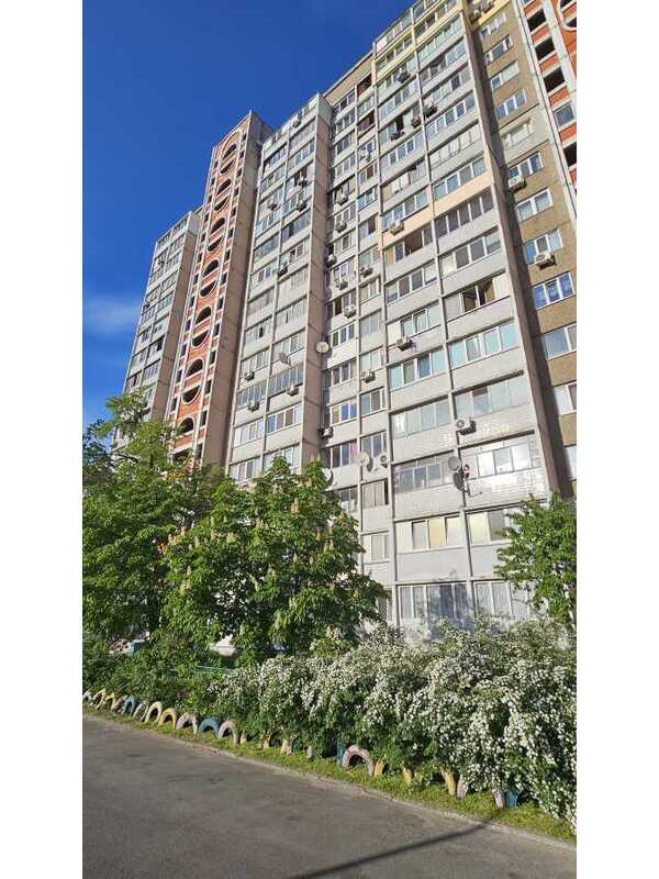 Здам довгостроково 1-к квартиру Київ, Дарницький, вул. Архітектора Вербицького, 6. 