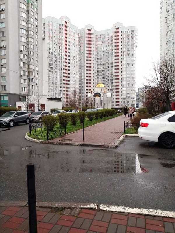 Продам 2-к квартиру Київ, Дарницький, вул. Єлизавети Чавдар, 1. 