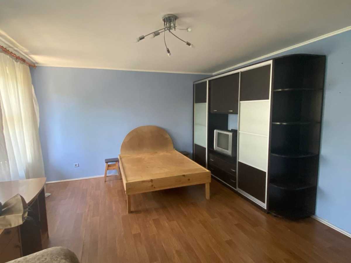 Здам довгостроково 2-к квартиру Київ, Дарницький, вул. Колекторна, 3. 