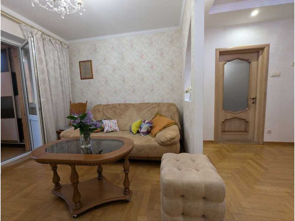 Здам довгостроково 2-к квартиру Київ, Святошинський, вул. Миколи Ушакова, 16. 