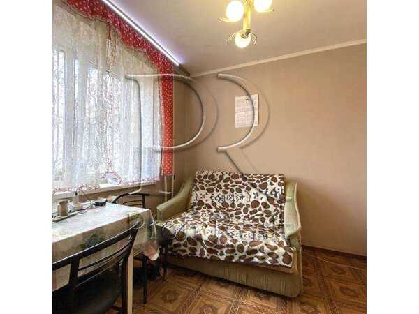 Продам 1-к квартиру Бучанський, Бородянка, Вокзальна вулиця, 13. 