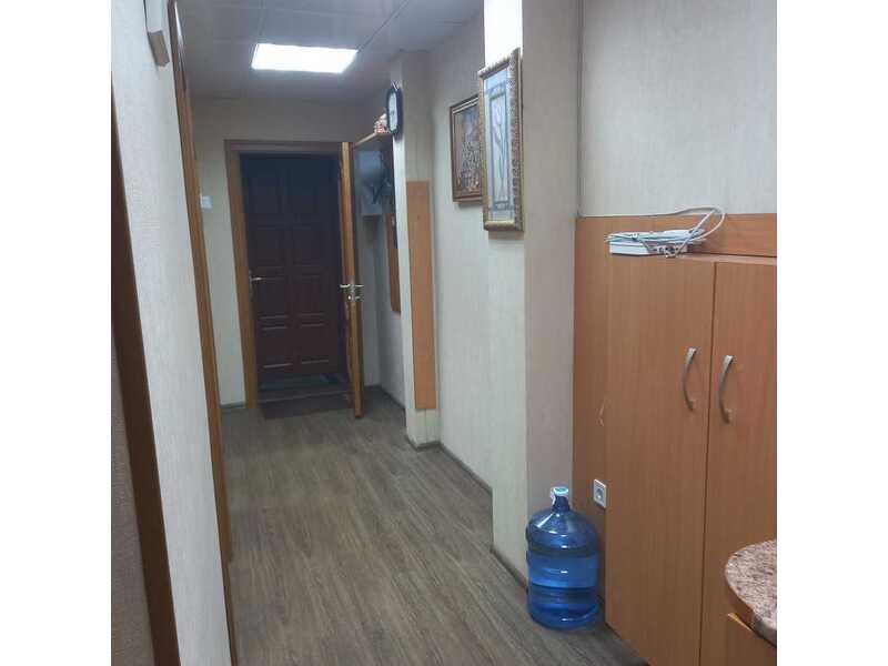 Продам  офісне приміщення Київ, Шевченківський, вул. Хрещатик, 10б. 