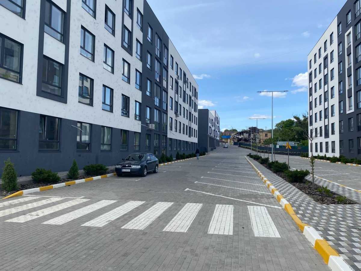 Продам 1-к квартиру Бучанський, Буча, Мирна, 3а. 