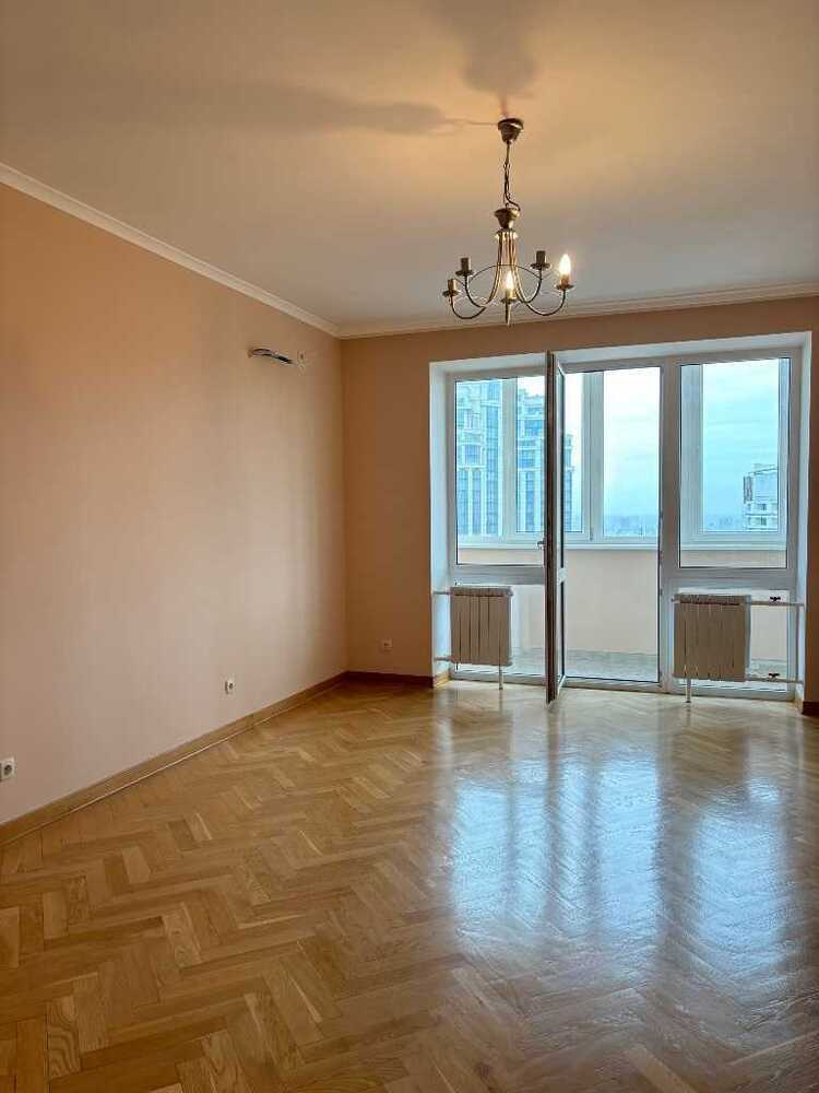 Продам 3-к квартиру Київ, Печерський, пров. Іпсилантіївський, 5. 
