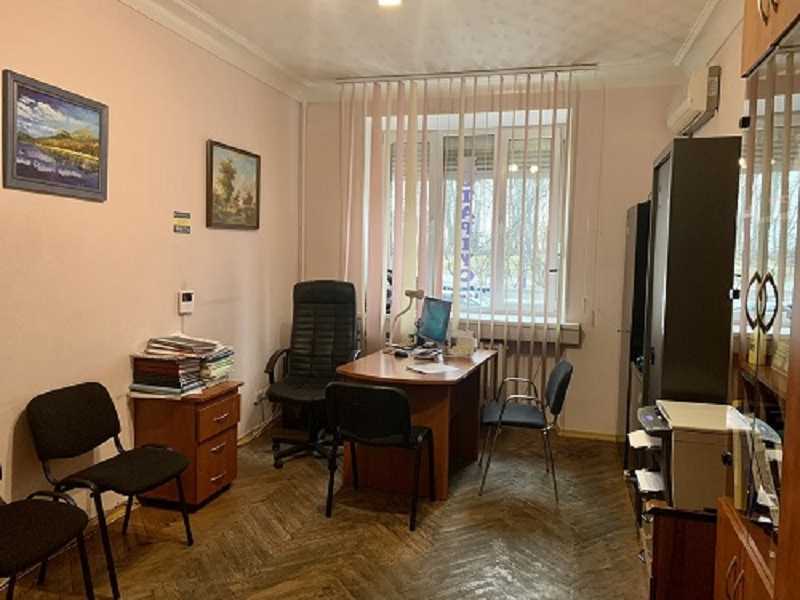 Продам 2-к квартиру Київ, Печерський, вул. Січневого повстання, 24. 