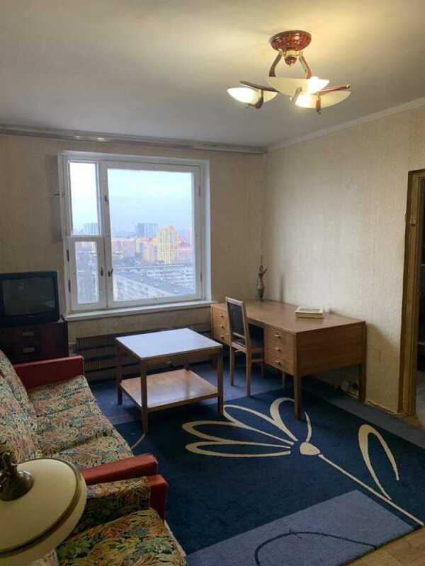 Продам 3-к квартиру Київ, Дніпровський, просп. Павла Тичини, 13. 