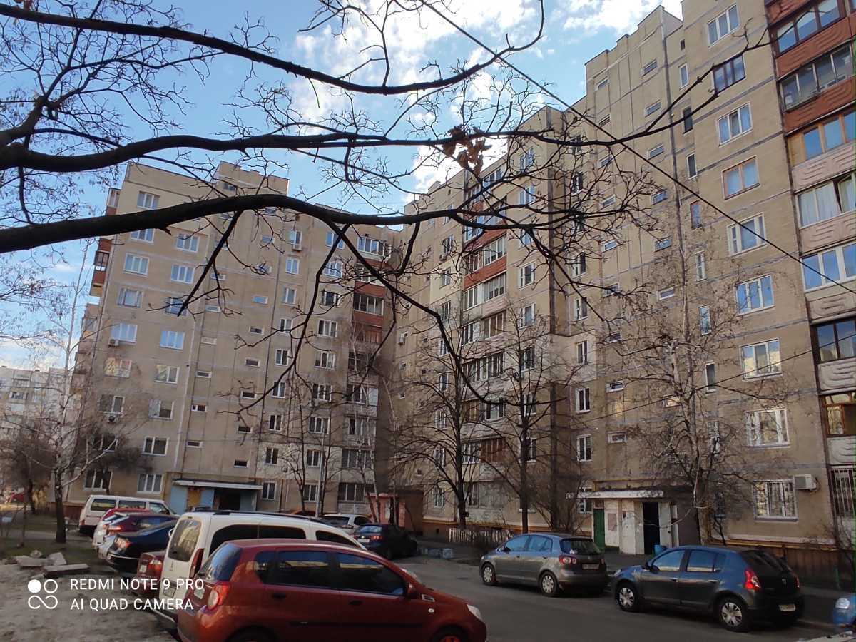 Здам довгостроково 3-к квартиру Київ, Дарницький, вул. Архітектора Вербицького, 22/1. 