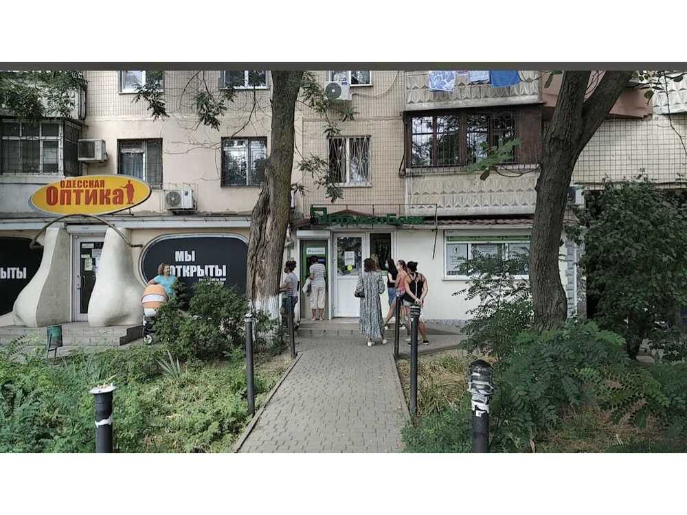 Здам довгостроково  торгову площу Одеса, Пересипський, Семена Палия, 76. 