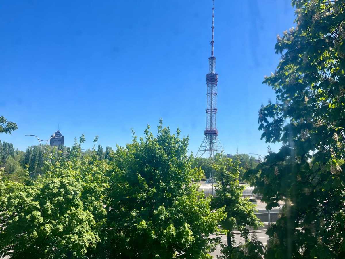 Продам 2-к квартиру Київ, Шевченківський, вул. Олени Теліги, 21. 