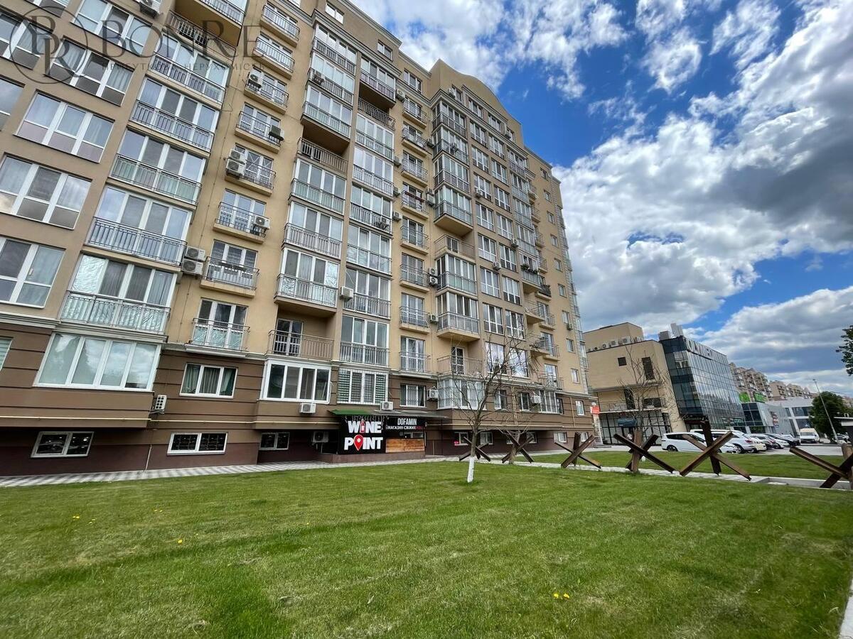 Торгове приміщення із Орендарем на вул. Метрологічна 15