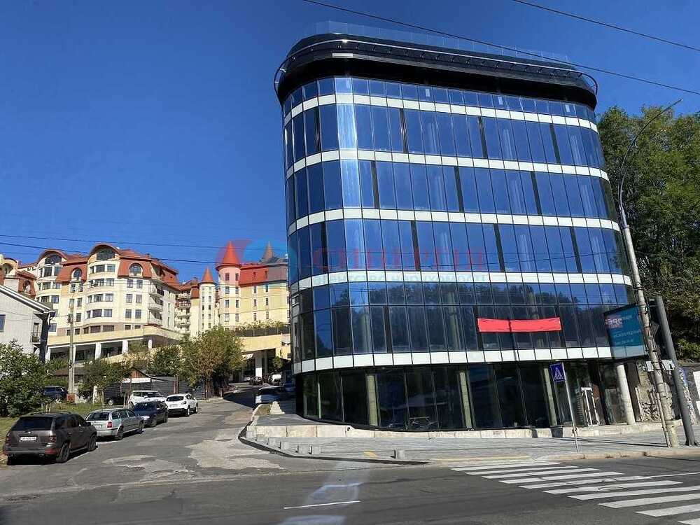 Здам довгостроково  приміщення вільного призначення Київ, Солом`янський, вул. Протасів Яр, 10. 