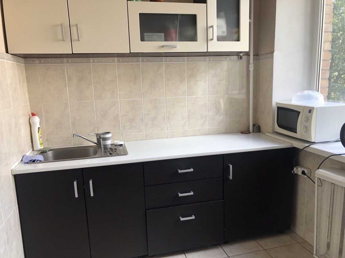Продам 3-к квартиру Київ, Шевченківський, вул. Мала Житомирська, 10. 