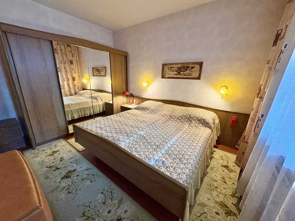 Продам 3-к квартиру Київ, Дарницький, вул. Степана Олійника, 11. 