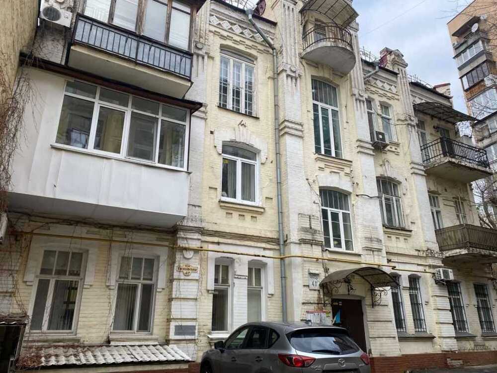 Продам 4-к квартиру Київ, Шевченківський, вул. Гоголівська, 41б. 