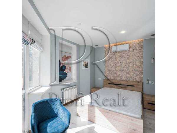 Продам 2-к квартиру Бучанський, Буча, Гоголя вулиця, 10Г. 
