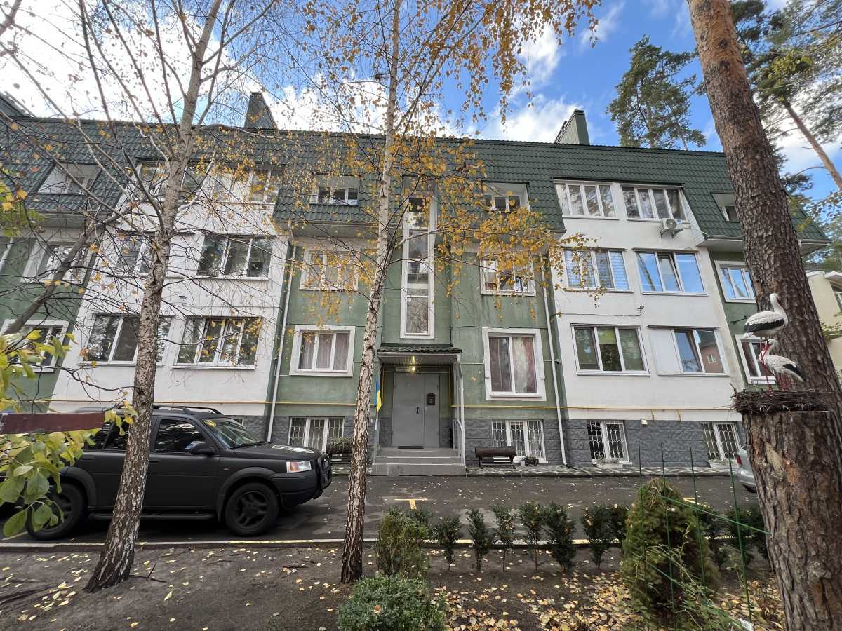 Продам 4-к квартиру Бучанський, Ірпінь, Рильського, 7г. 