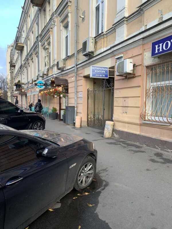 Продам  офісне приміщення Київ, Печерський, пров. Липський, 9б. 