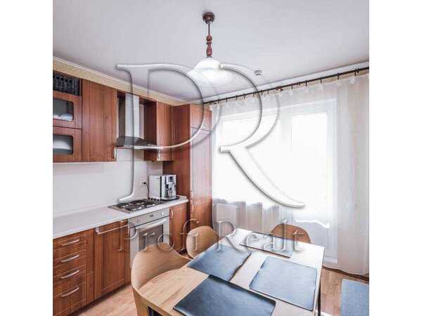 Продам 1-к квартиру Київ, Дарницький, вул. Урлівська, 34А. 