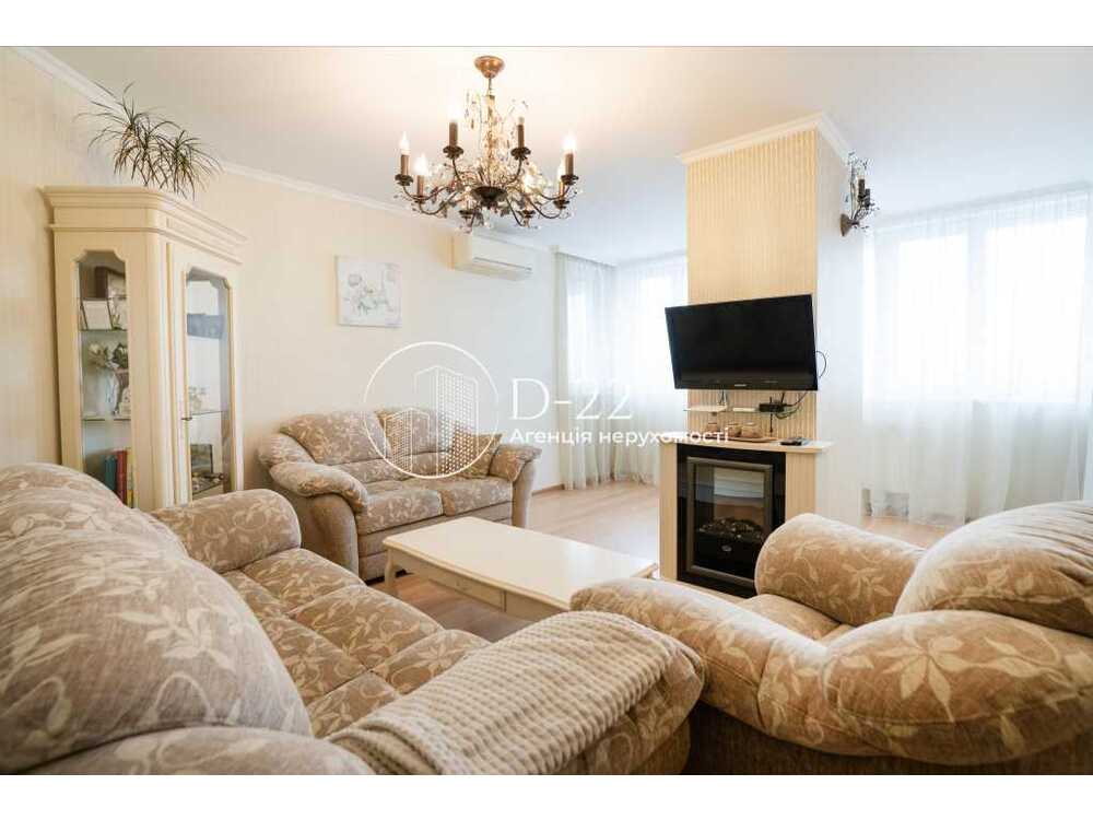 Продам 3-к квартиру Київ, Солом`янський, вул. Вадима Гетьмана, 1в. 