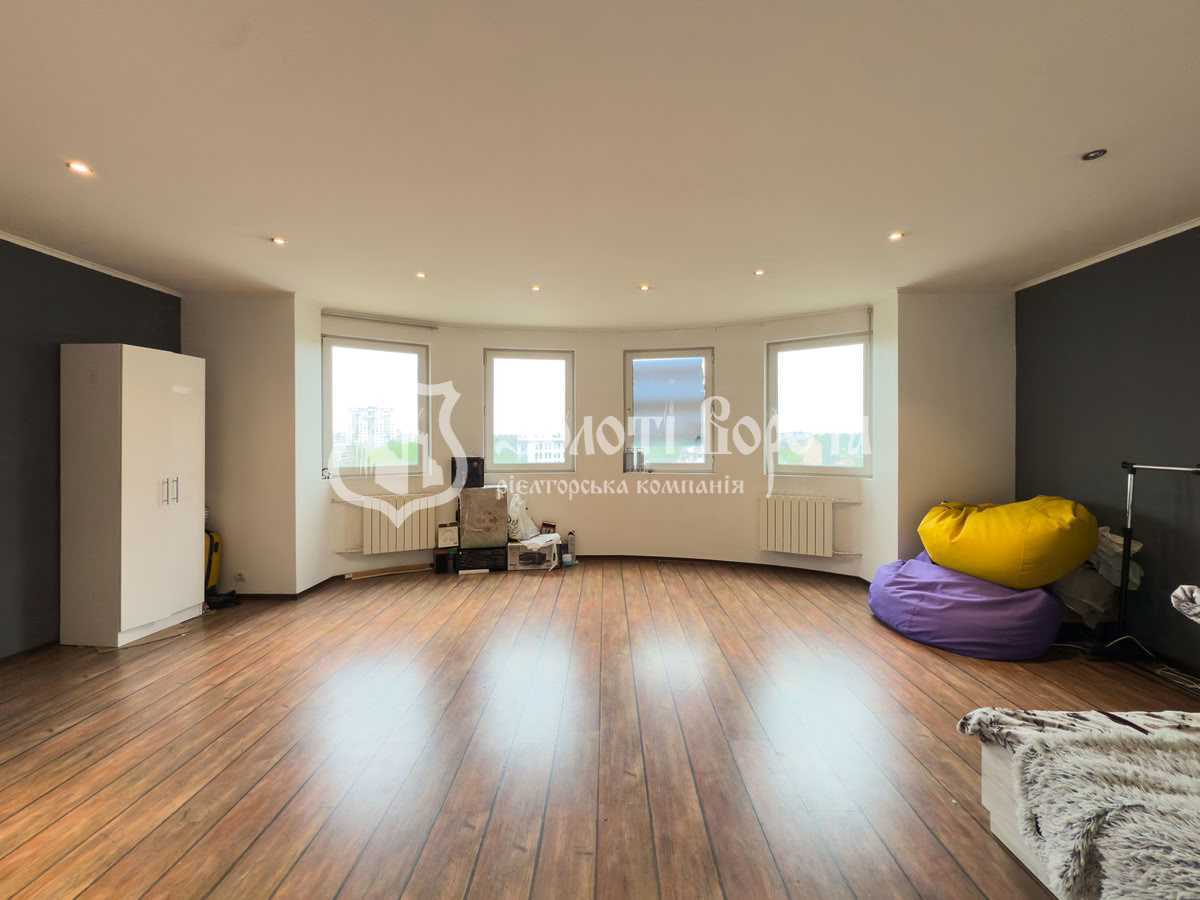 Продам 3-к квартиру Київ, Дарницький, вул. Тростянецька, 49. 