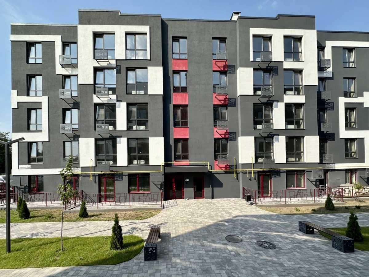 Продам 1-к квартиру Фастівський, Гатне, вІнститутська 5. 