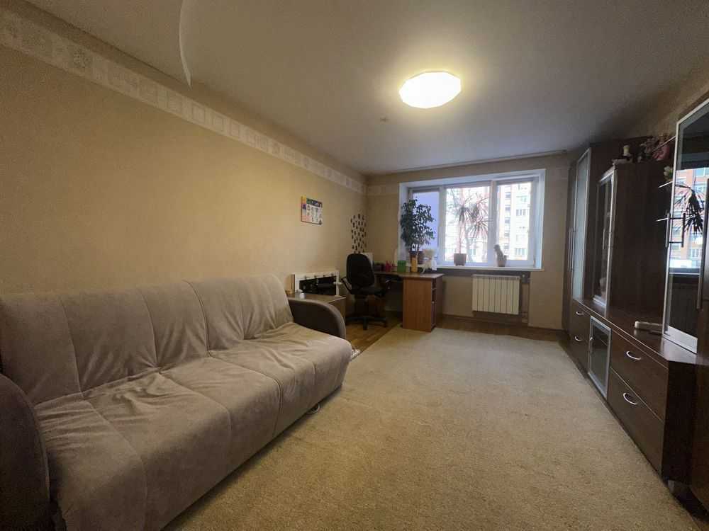 Продам 3-к квартиру Київ, Шевченківський, вул. Золотоустівська, 48. 