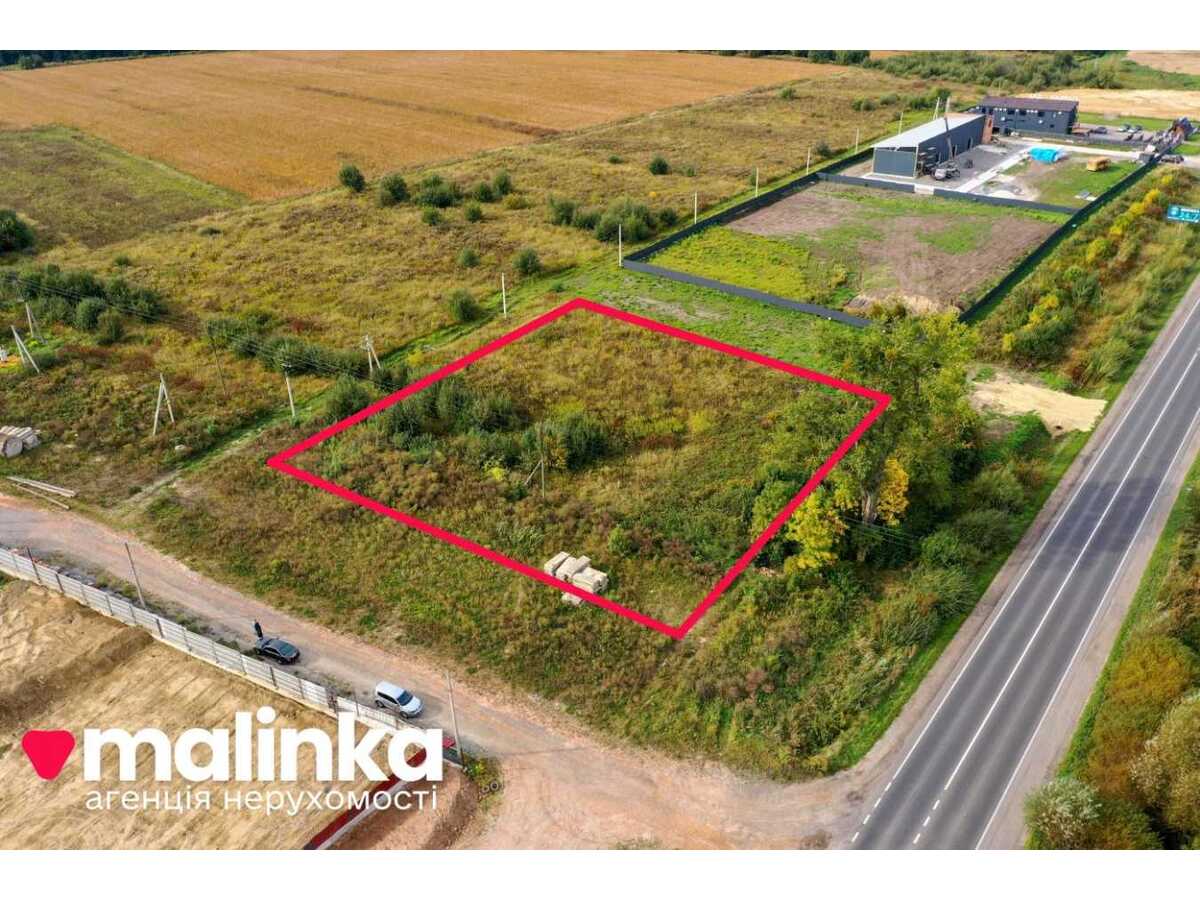 Продам  ділянку під житлову забудову Пустомитівський, Підберізці, Львівська. 