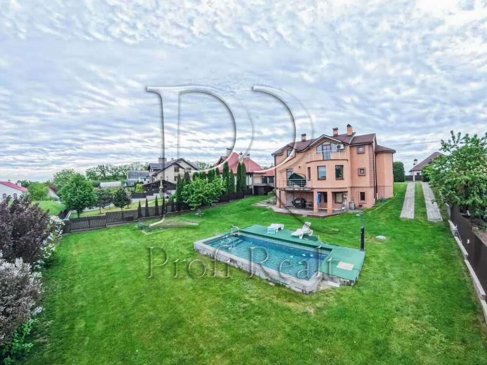 Продам 7-к дім Обухівський, Хотів, Травнева вулиця. 