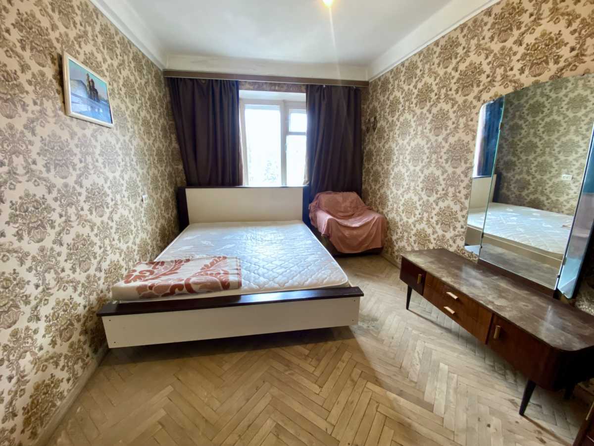 Продам 2-к квартиру Київ, Печерський, бульв. Лесі Українки, 24Б. 