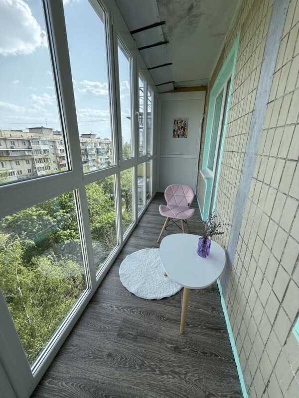 Продам 3-к квартиру Київ, Подільський, вул. Світлицького, 24В. 
