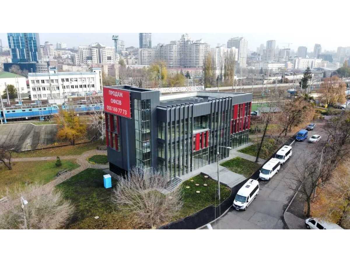 Продам  приміщення вільного призначення Київ, Солом`янський, пл. Вокзальна, 1. 